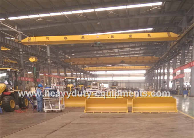 cubo reforced del LM con capacidad del cubo 2.8m3 y peso de funcionamiento 13130kg